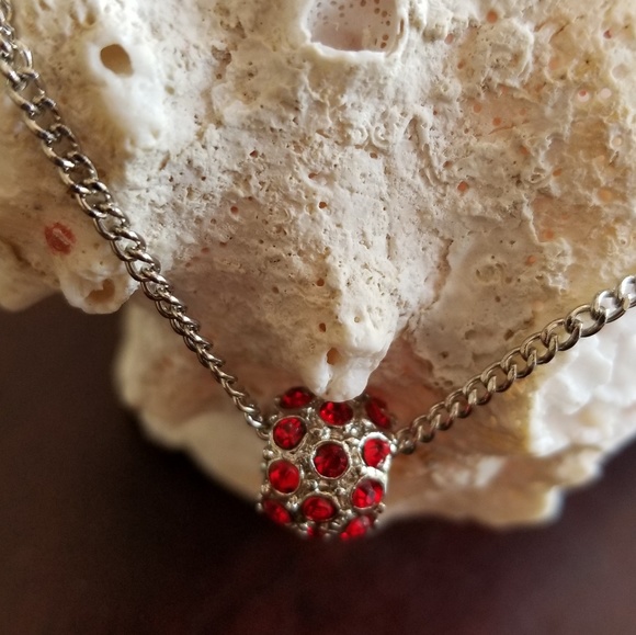 Silver chained anklet with red pendant - Picture 3 of 5